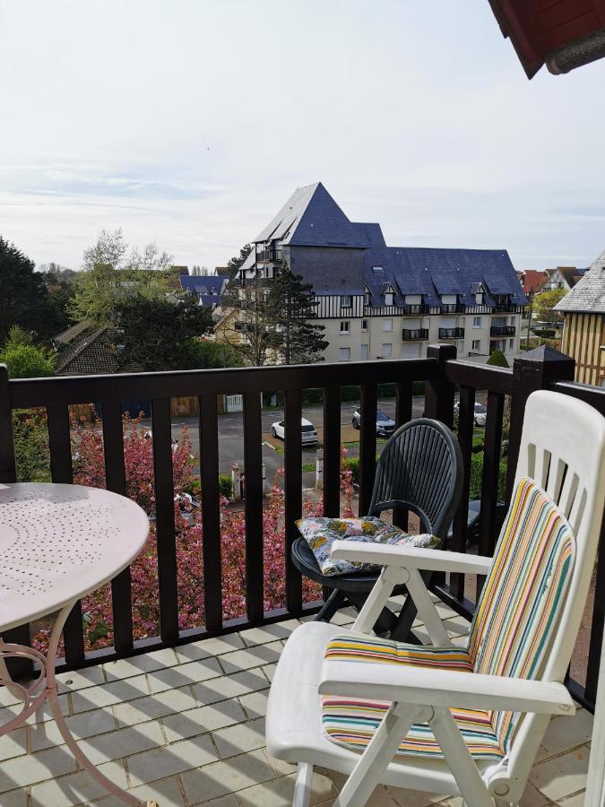 Cabourg Cosy, Appartement Refait A Neuf, 5 Min A Pied De La Mer 外观 照片
